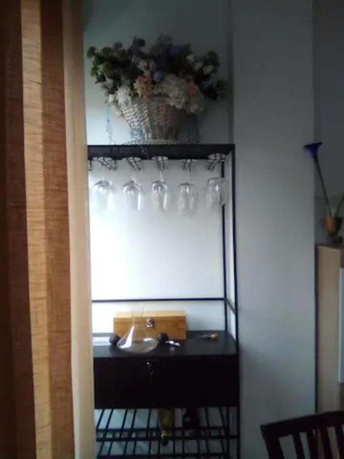 Las Golondrinas Habitacion En Piso Centrico Para Una O Dos Personas Zaragoza Exterior photo